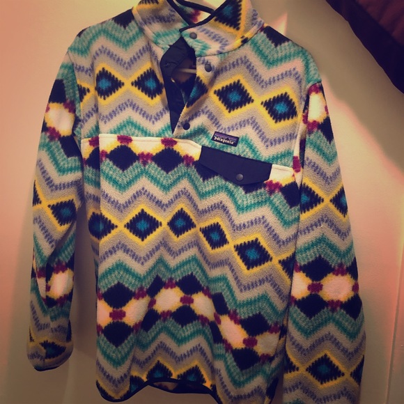 Patagonia Jackets & Blazers - Large pull over Patagonia fleece